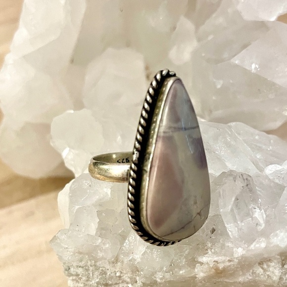 🆓 FREE Pink Opalite Sterling Silver Overlay Ring 925 Size 8 - Picture 2 of 5